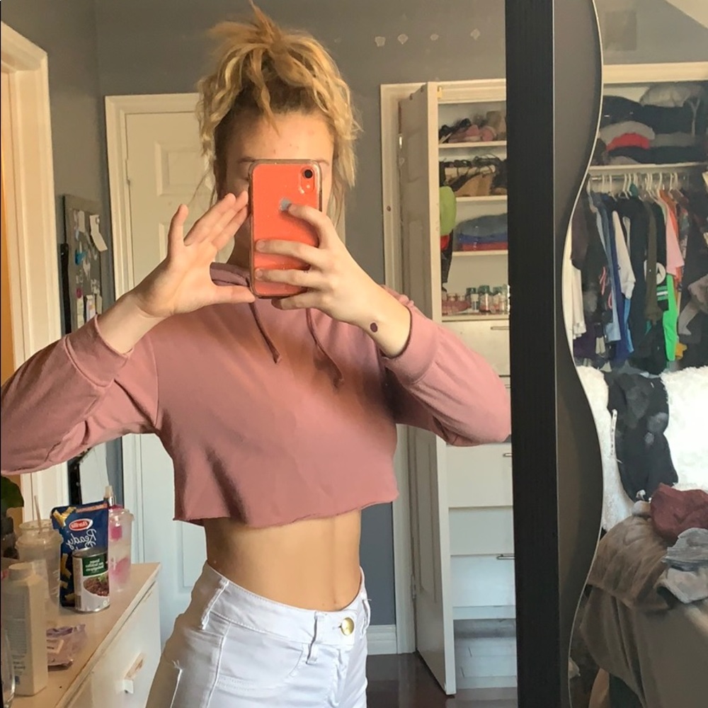 Cropped hoodie